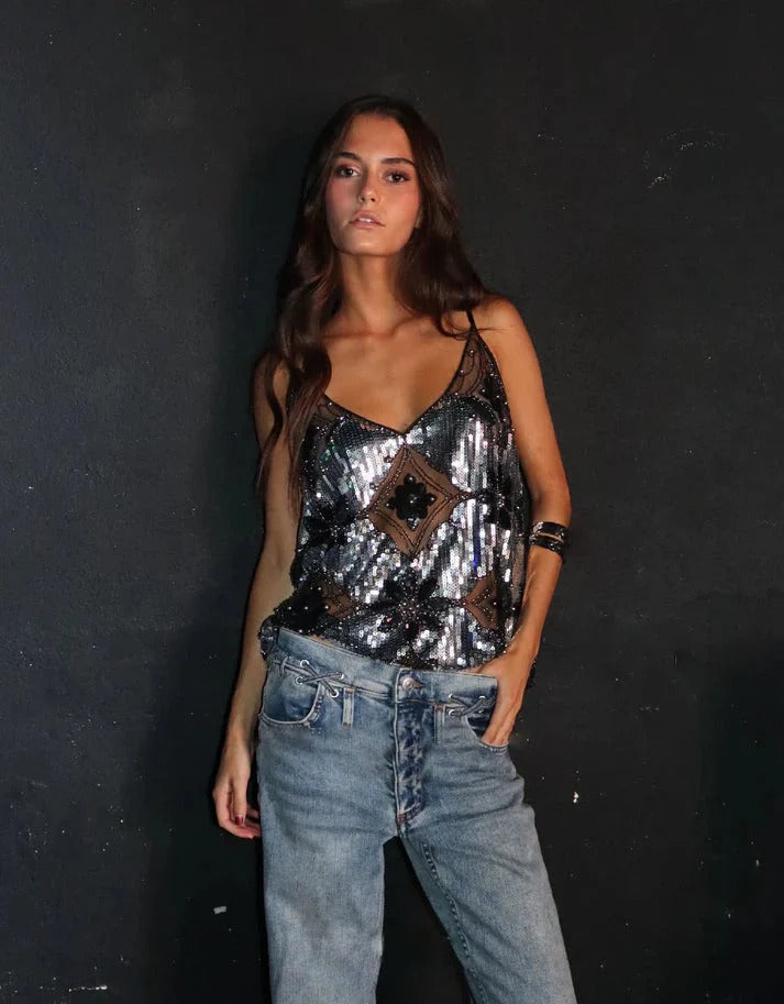 Shimmering gold sequin sleeveless top for women, a glitter party essential for special evenings.