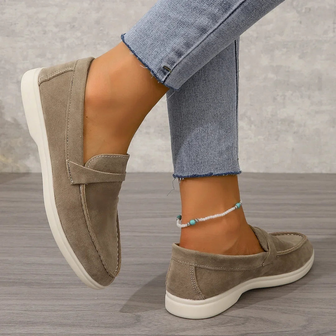 Everyday women's loafers with superior cushioning, ensuring comfort for long hours at the office.