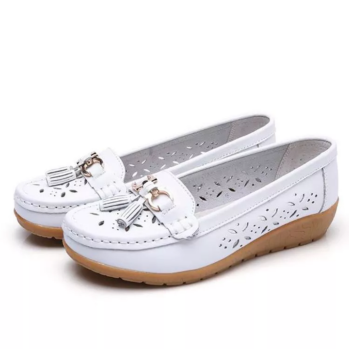 Versatile women's moccasin sandals, breathable and soft, great for casual & everyday summer style.