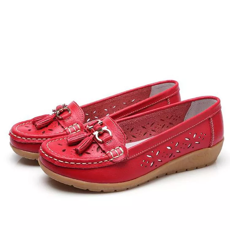 Women's breathable moccasin sandals featuring arch support for superior walking comfort.