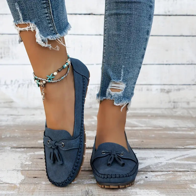 Effortlessly chic women's soft loafers, ideal for versatile everyday style.