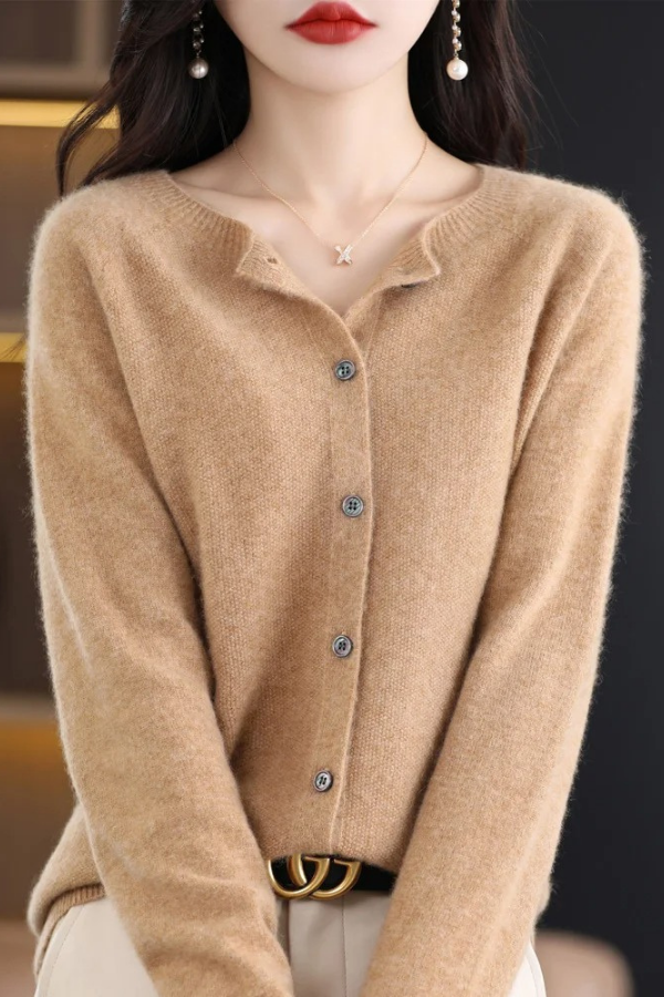 Ultra-soft women's long button-front cardigan, offering supreme comfort and everyday style.