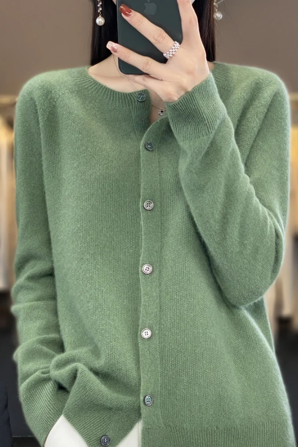 Button-down long soft knit women's cardigan, an oversized versatile fall & winter essential.