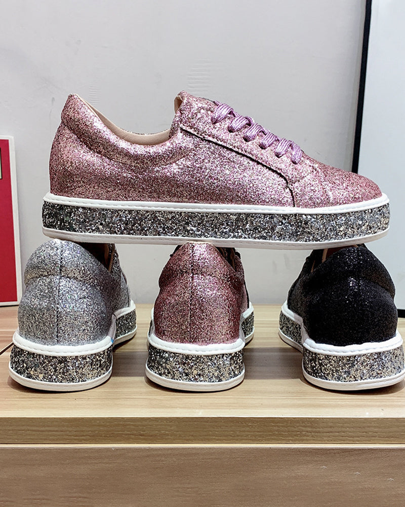 Versatile women's platform glitter sneakers. Comfortable, chic casual shoes for ladies, perfect for everyday fashion.