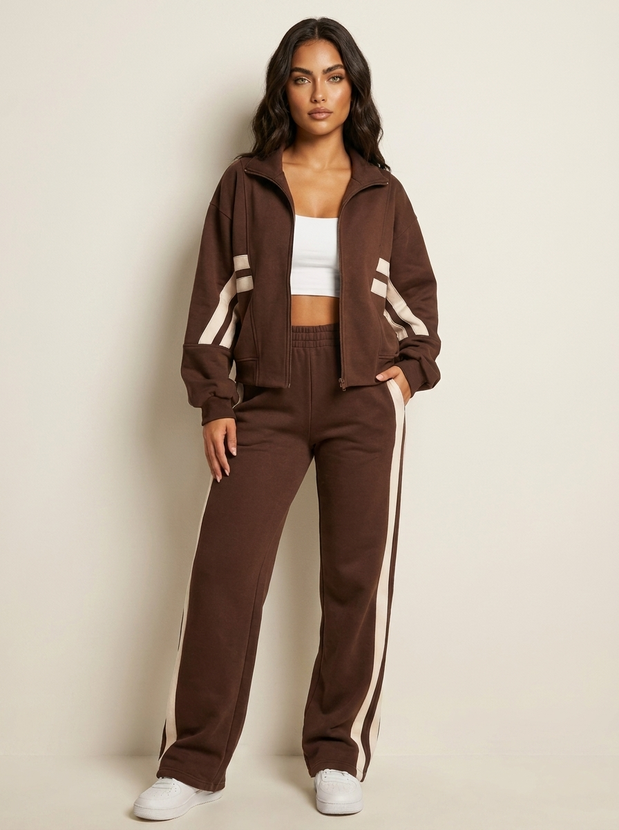 Women's sporty contrast stripe zip-up tracksuit set with wide-leg pants. Perfect for athleisure & casual wear.