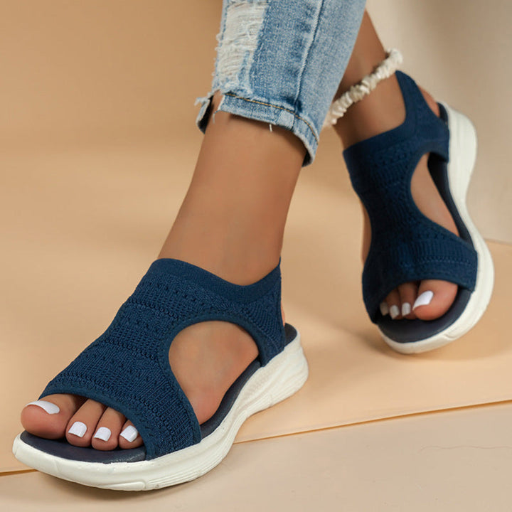 Stylish women's sport sandals with advanced orthopedic arch support and soft cushioning for active comfort.