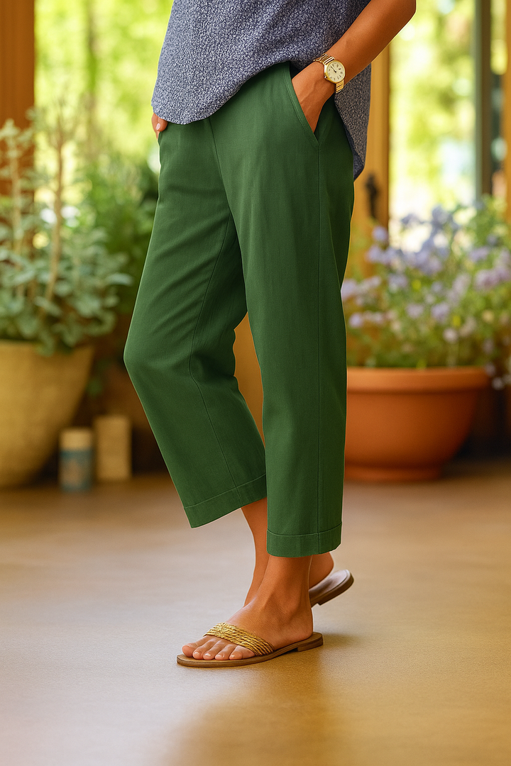 Comfortable ankle-length women's straight leg cropped summer pants, perfect for warm weather casual wear.