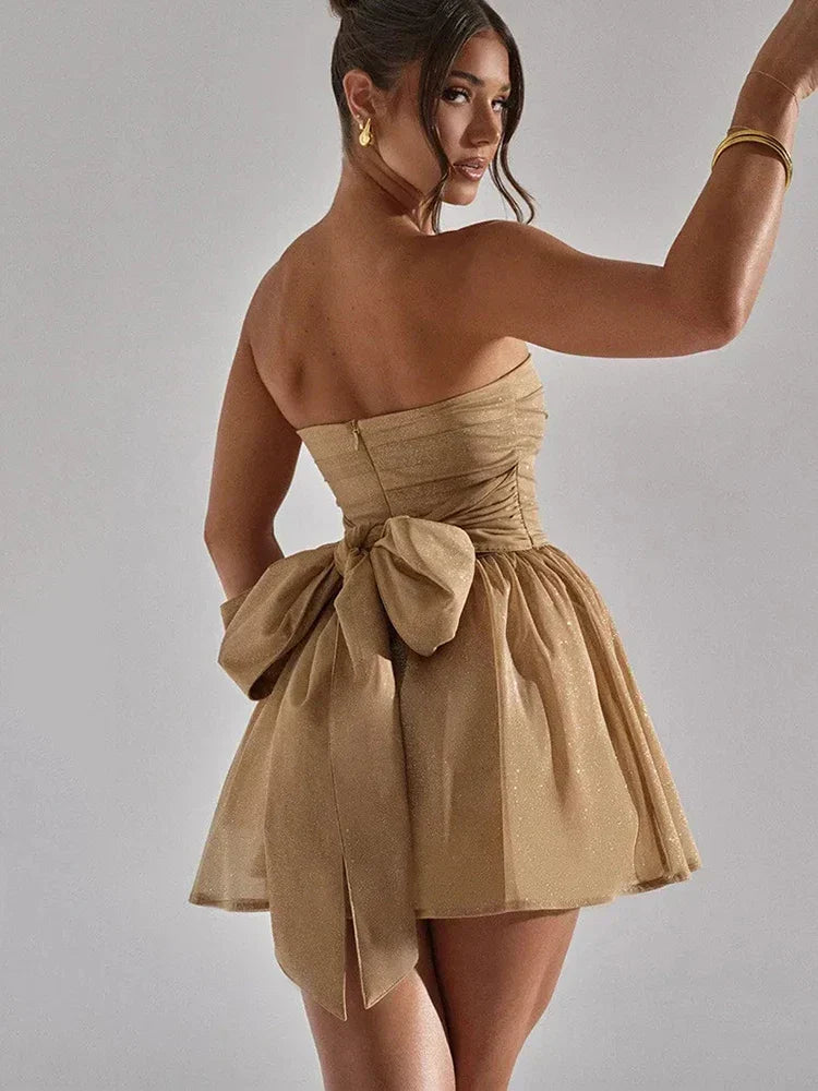 Elegant women's short formal dress: strapless, sparkling skater silhouette ideal for homecoming or parties.