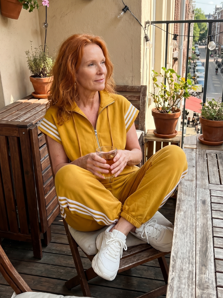 Casual everyday striped jumpsuit, women's fashion with wide sleeves & zip front.
