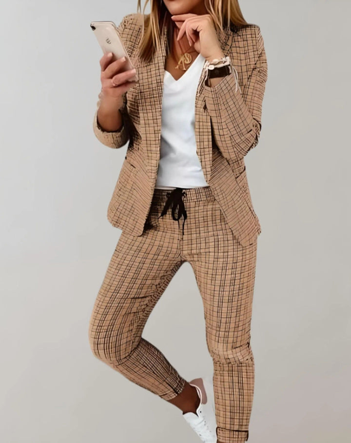 Women's spring fashion matching blazer and trousers set. A chic and comfortable womens co-ord set for daily wear.