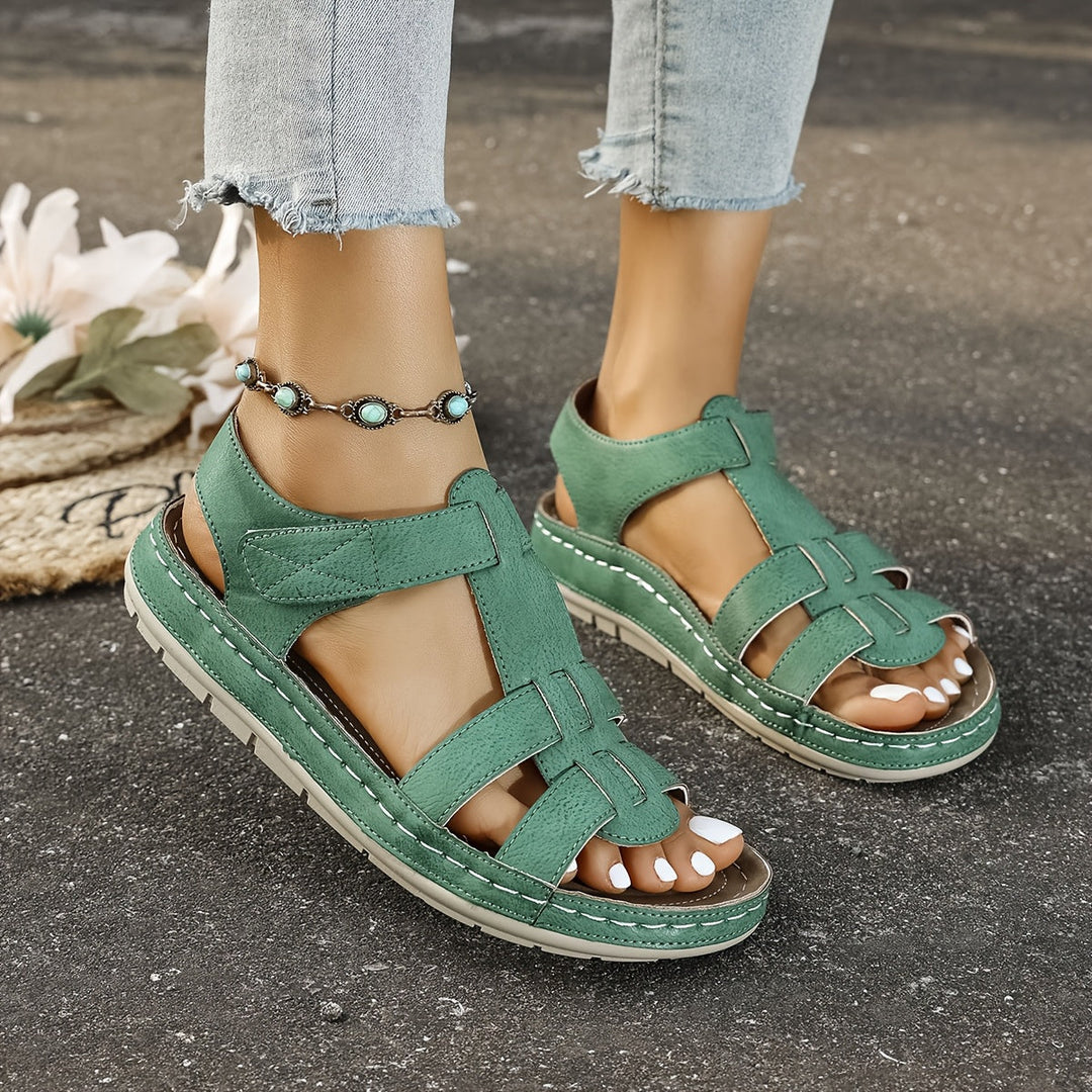 Everyday wear women's casual sandals, stylish, comfortable, and lightweight for summer fashion.