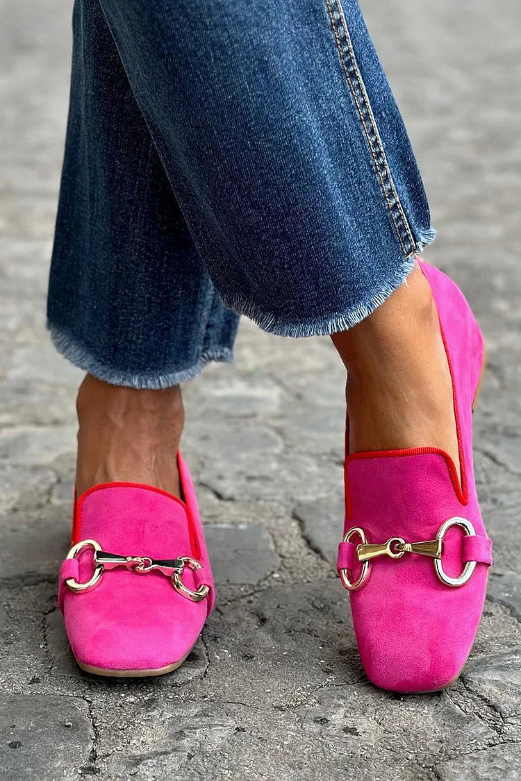 Elegant women's slip-on loafers featuring a modern square toe and chic horsebit buckle. Stylish flat footwear.