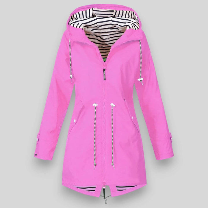 Women's stylish rain jacket: waterproof & adjustable for ultimate weather protection. Perfect for spring/fall.