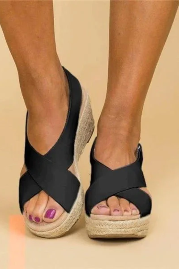 Casual chic women's espadrille wedge sandals with adjustable straps, ideal for supportive summer wear.