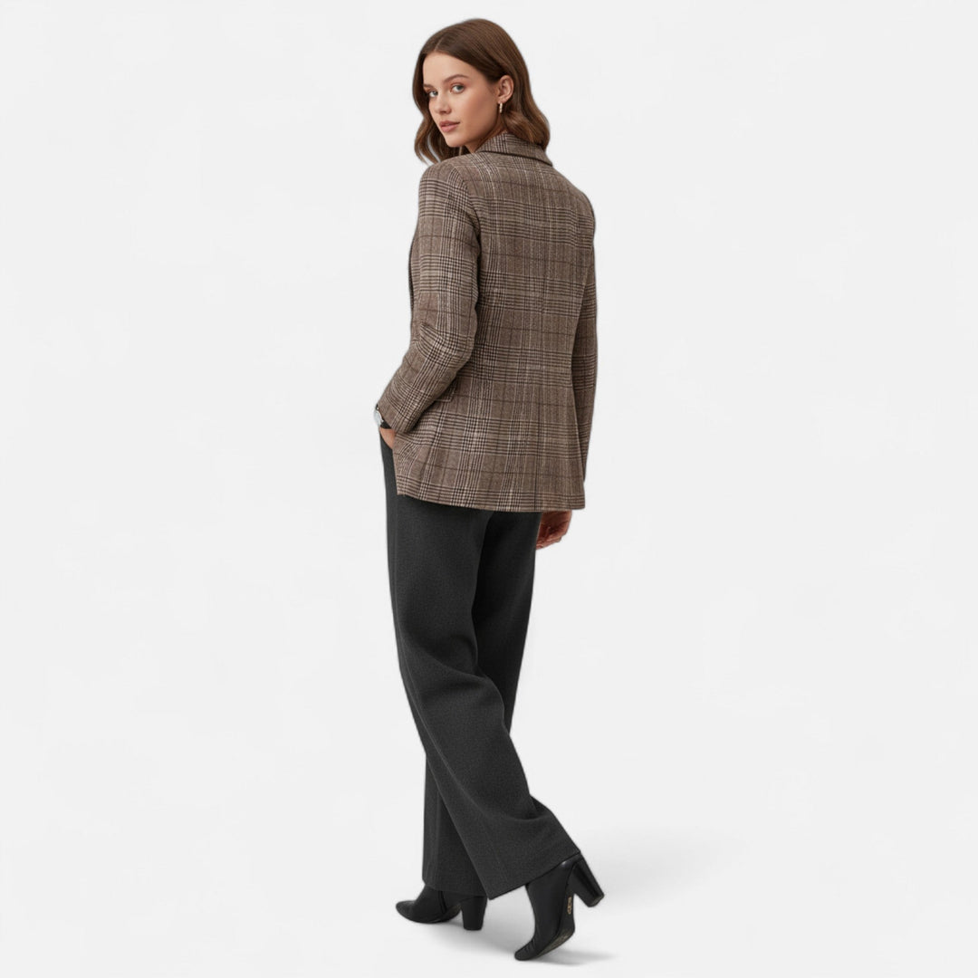 Chic women's plaid blazer, a versatile tailored jacket for professional business attire or elegant evening outfits.