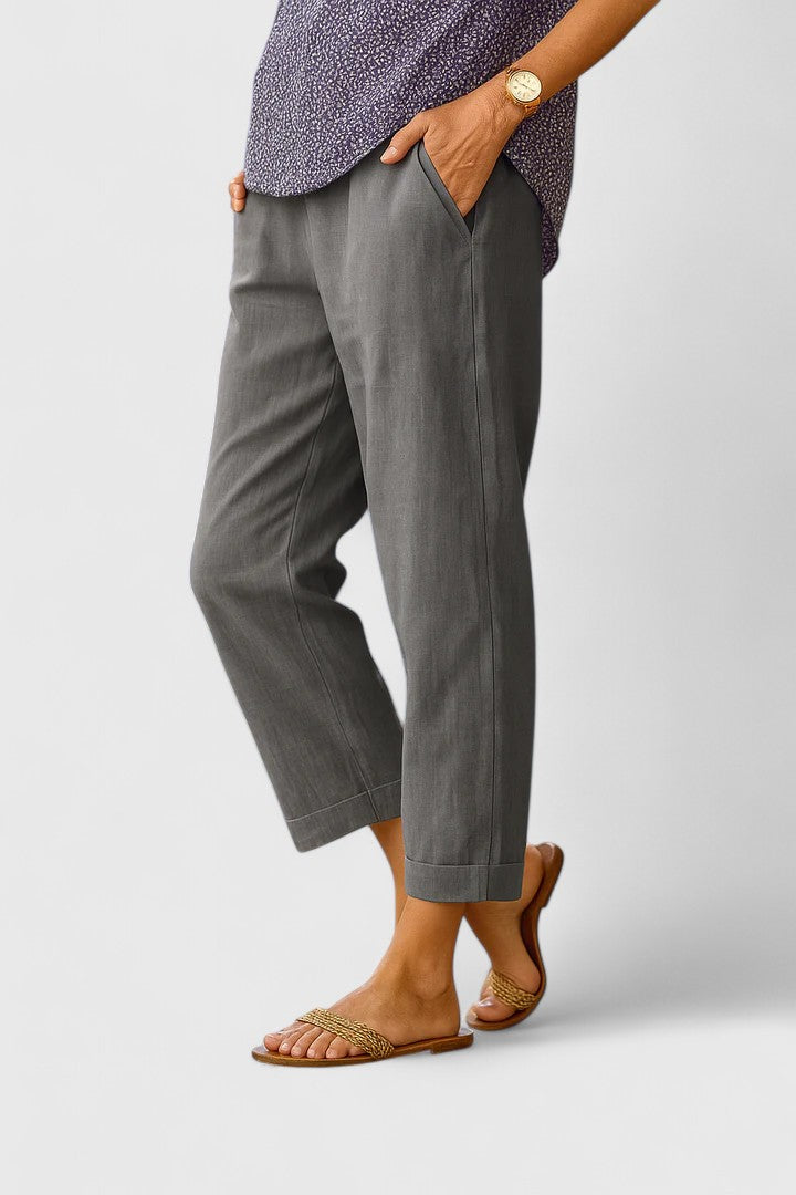 Versatile women's tailored straight leg ankle pants with pockets, great for office or elegant everyday style.