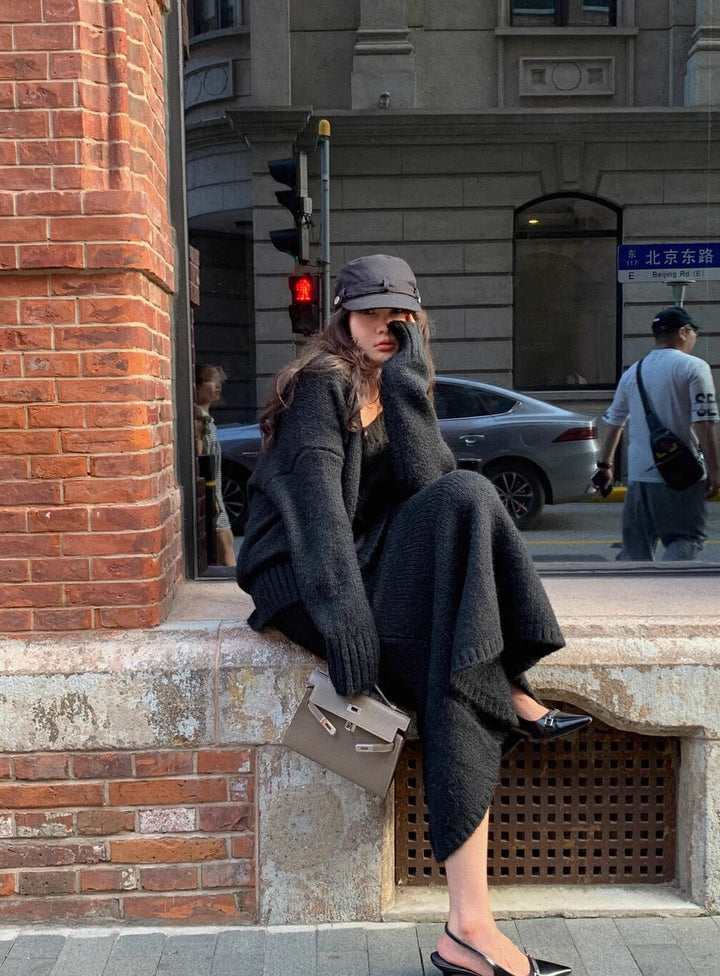 Women's V-neck knit sweater skirt set, an ideal brunch outfit or stylish casual two-piece ensemble for women.