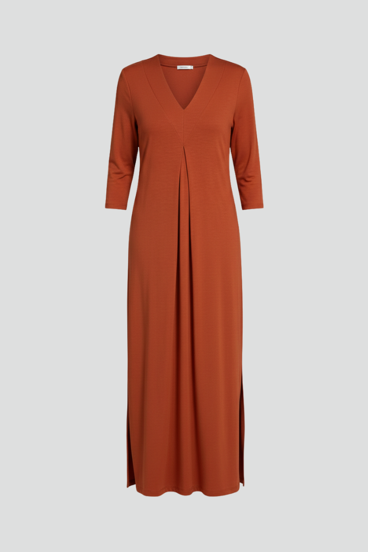 Stylish women's V-neck maxi dress, sleeveless with side slit. Ideal for summer casual elegance.