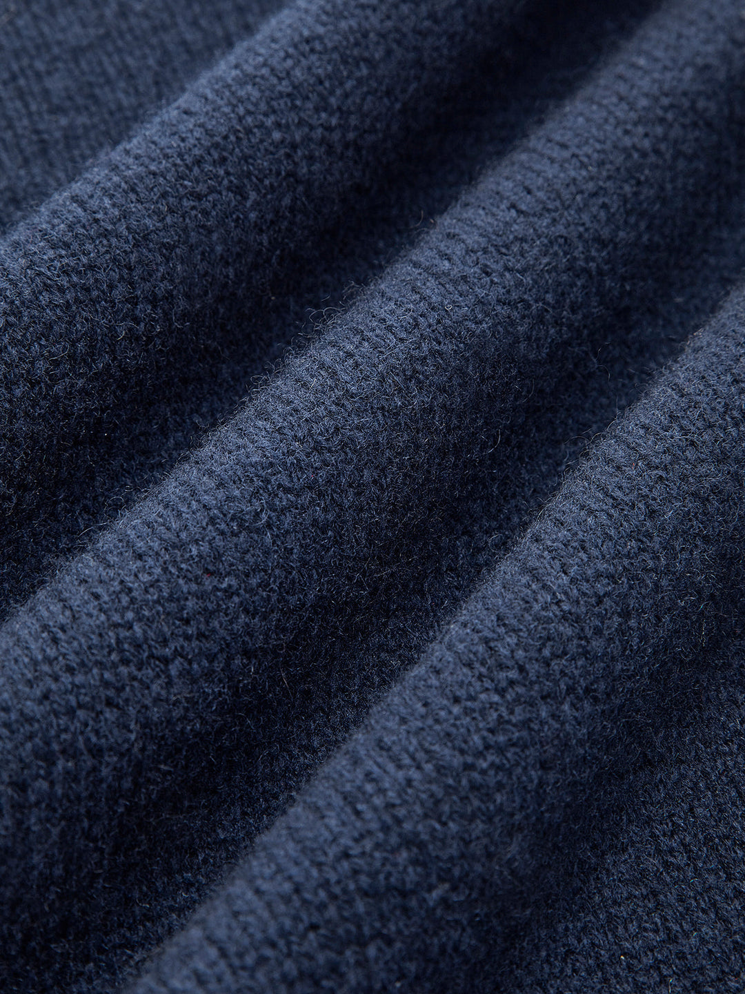 Women's all-season 2-in-1 lapel sweater with a sophisticated layered look, perfect versatile clothing.