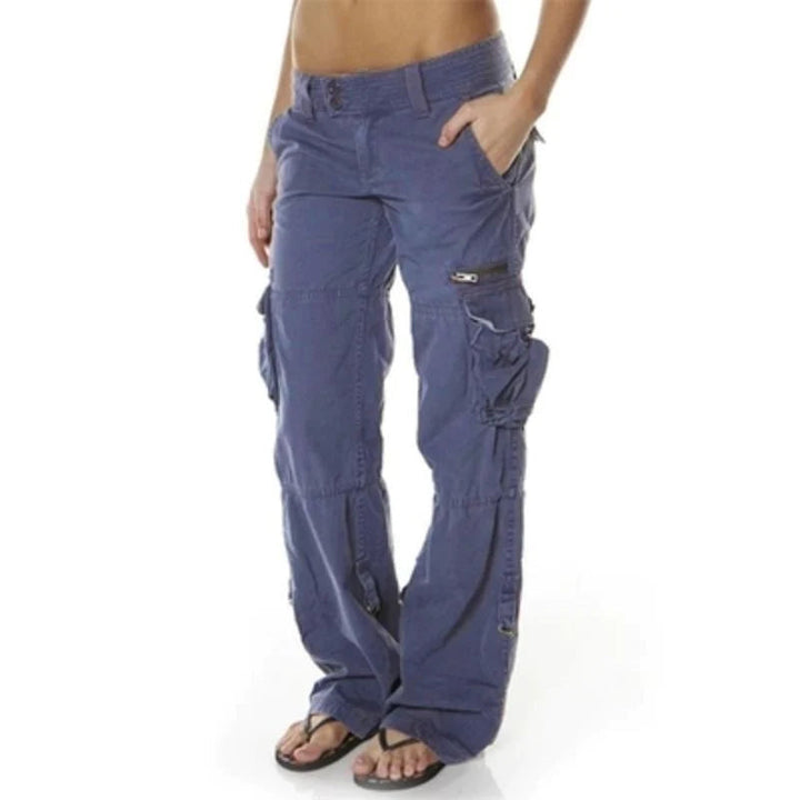 Fashionable women's cargo pants, practical for outdoors & adventure. Durable trousers with comfortable fit.