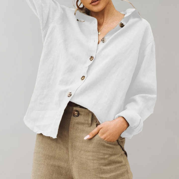 Women's vintage relaxed fit blouse with classic collar, long sleeves, and button-down front for casual wear.