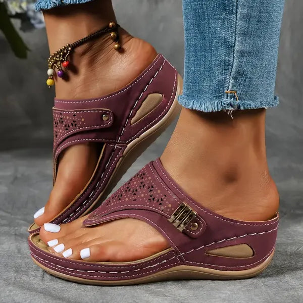 Casual women's wedge sandals with an adjustable strap, offering comfort for spring and summer fashion.