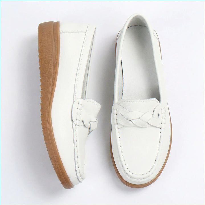 Casual wide fit loafers for women, arch support, orthopedic design.