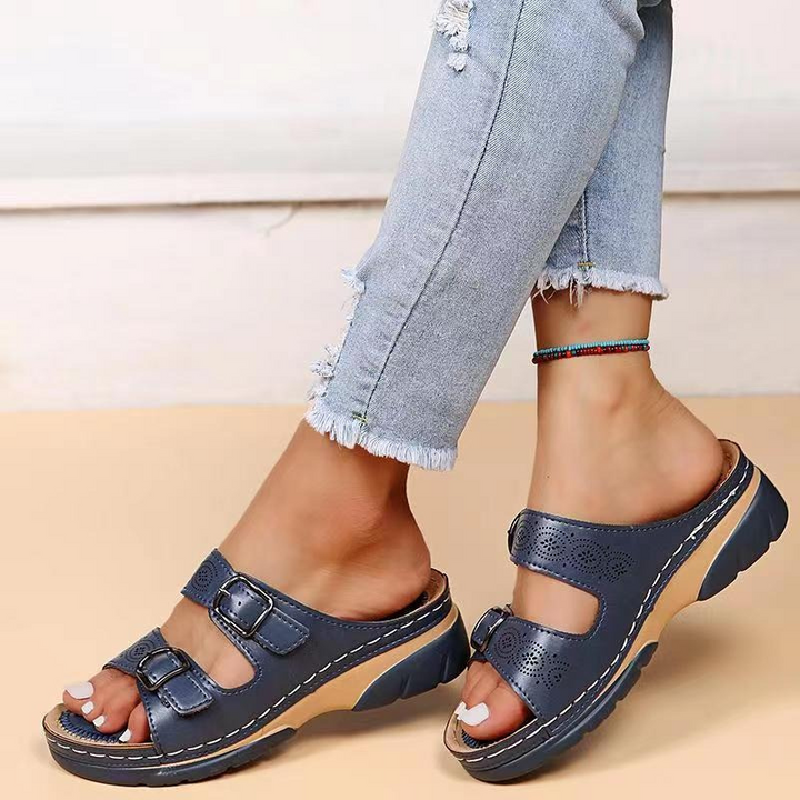 Orthopedic summer sandals for women, lightweight and wide fit for everyday comfort & support.