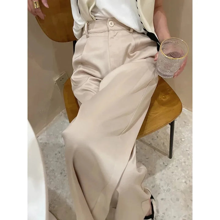 Casual women's wide leg high waist pants, great for summer style and relaxed wear.