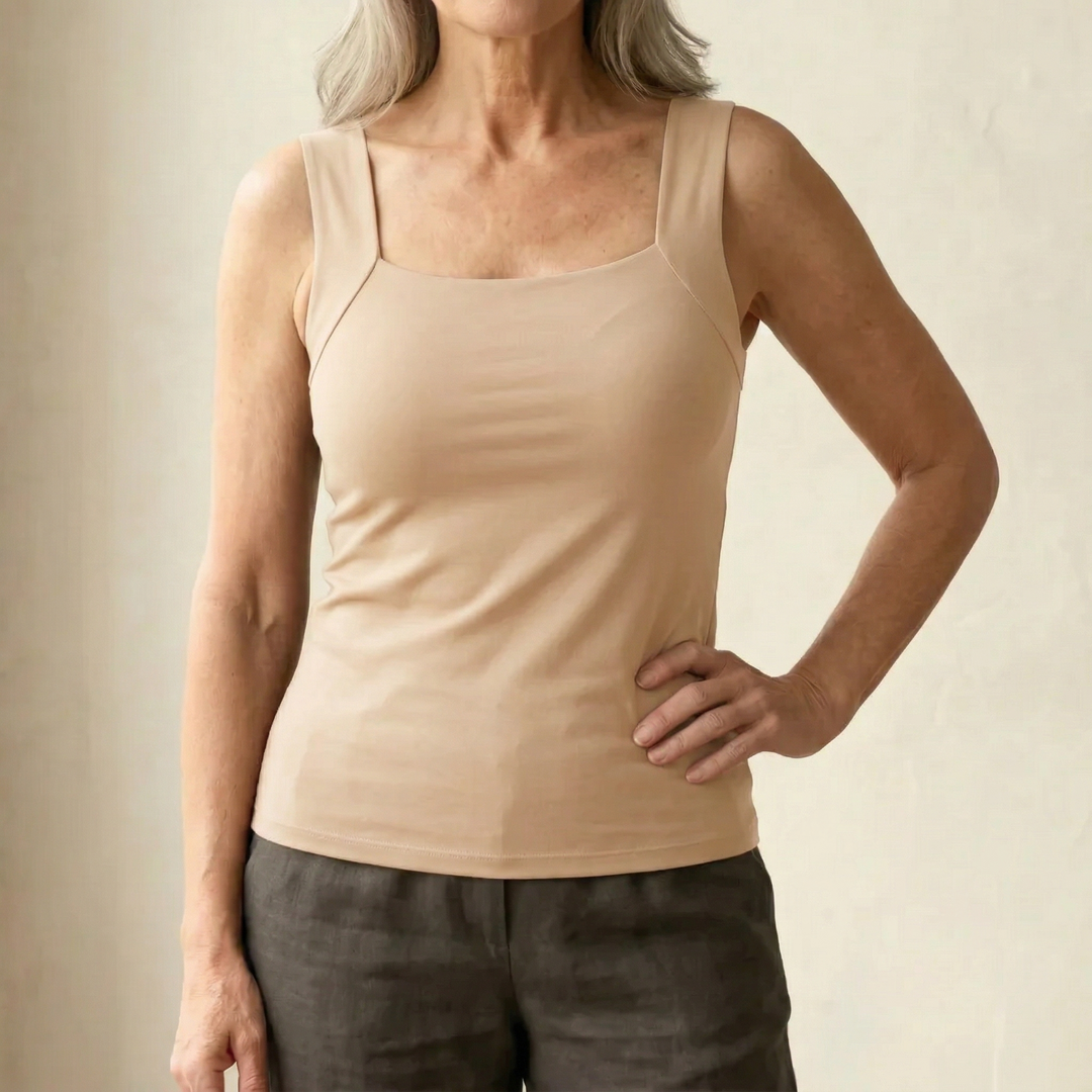 Essential women's built-in bra tank top, wire-free, comfortable, and perfect for daily wear.