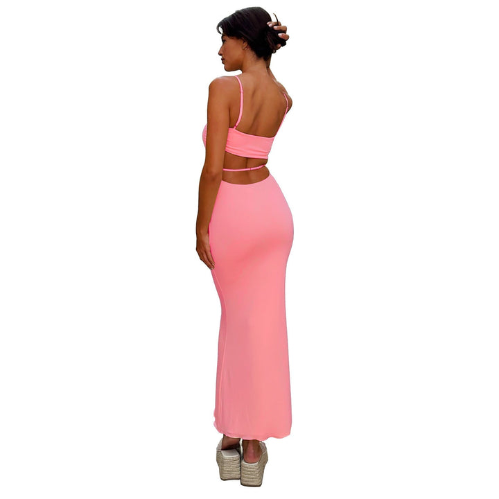 Chic women's backless bandeau maxi dress, perfect for formal events.