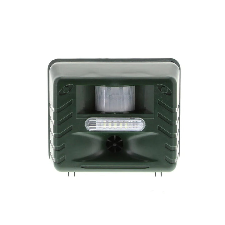 Solar-powered ultrasonic woodpecker & bird repeller for effective garden and lawn protection.
